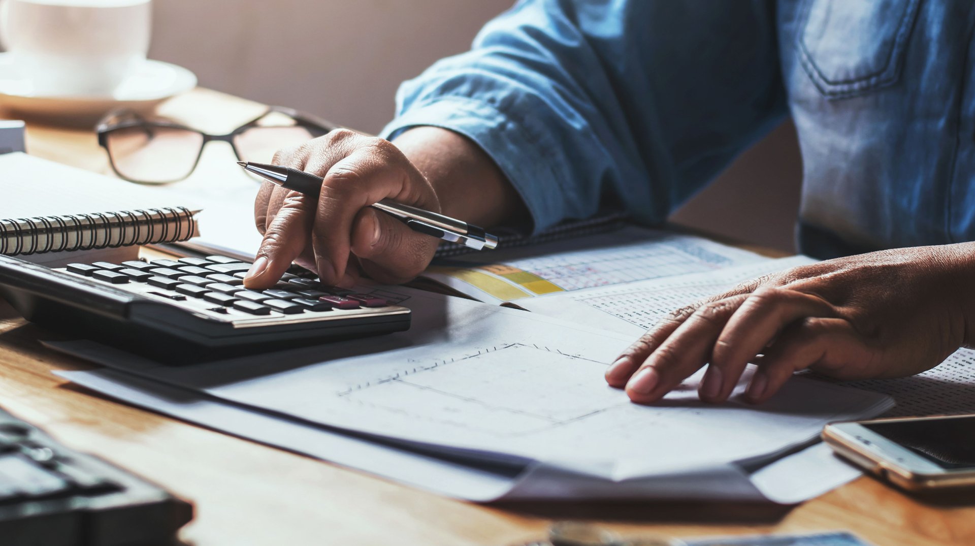 10 Common Bookkeeping Mistakes That Cost Small Businesses Money
