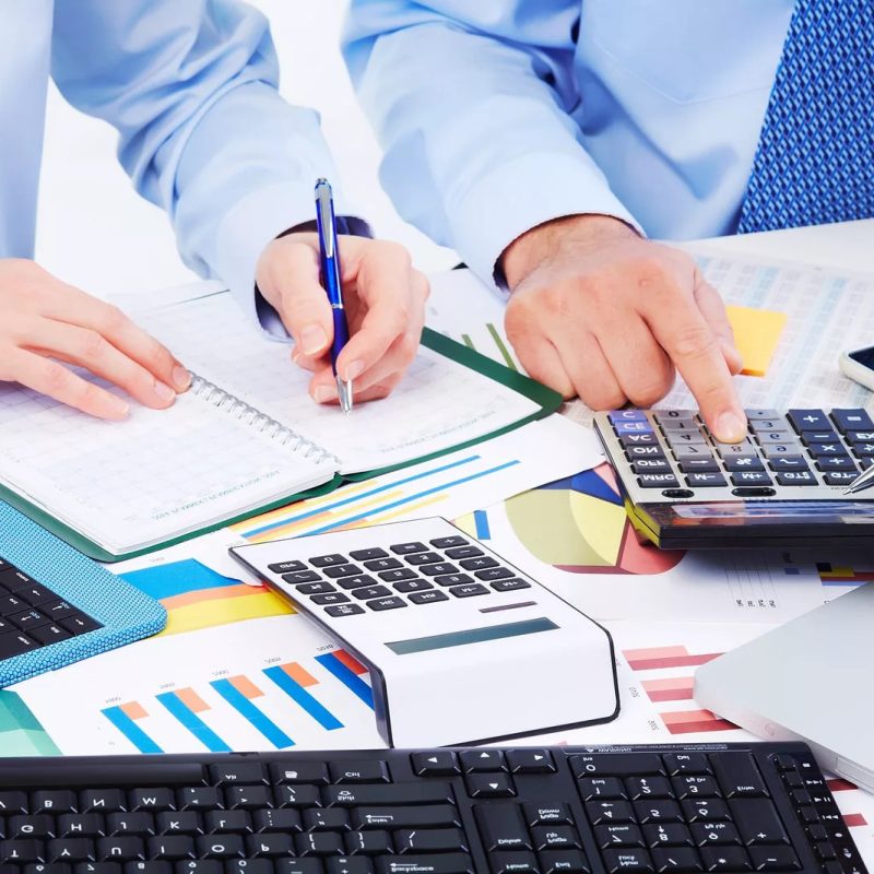 When Should a Small Business Hire an Accountant Instead of Doing It Alone